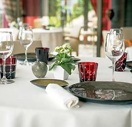 Le Relais 3*
